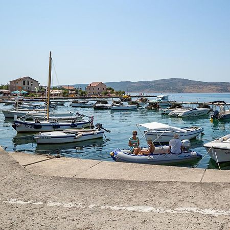 Green Point Paklenica Starigrad Paklenica Ngoại thất bức ảnh