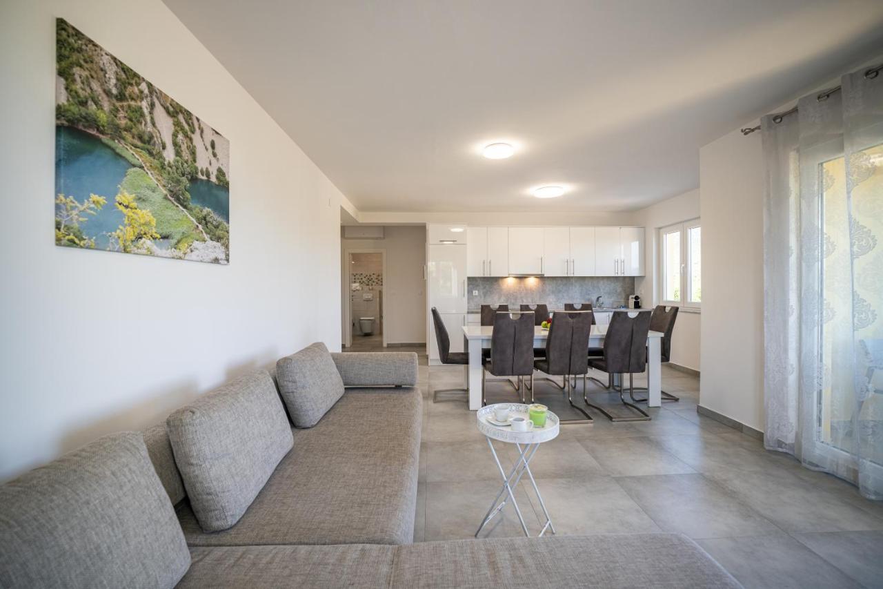 Green Point Paklenica Starigrad Paklenica Ngoại thất bức ảnh