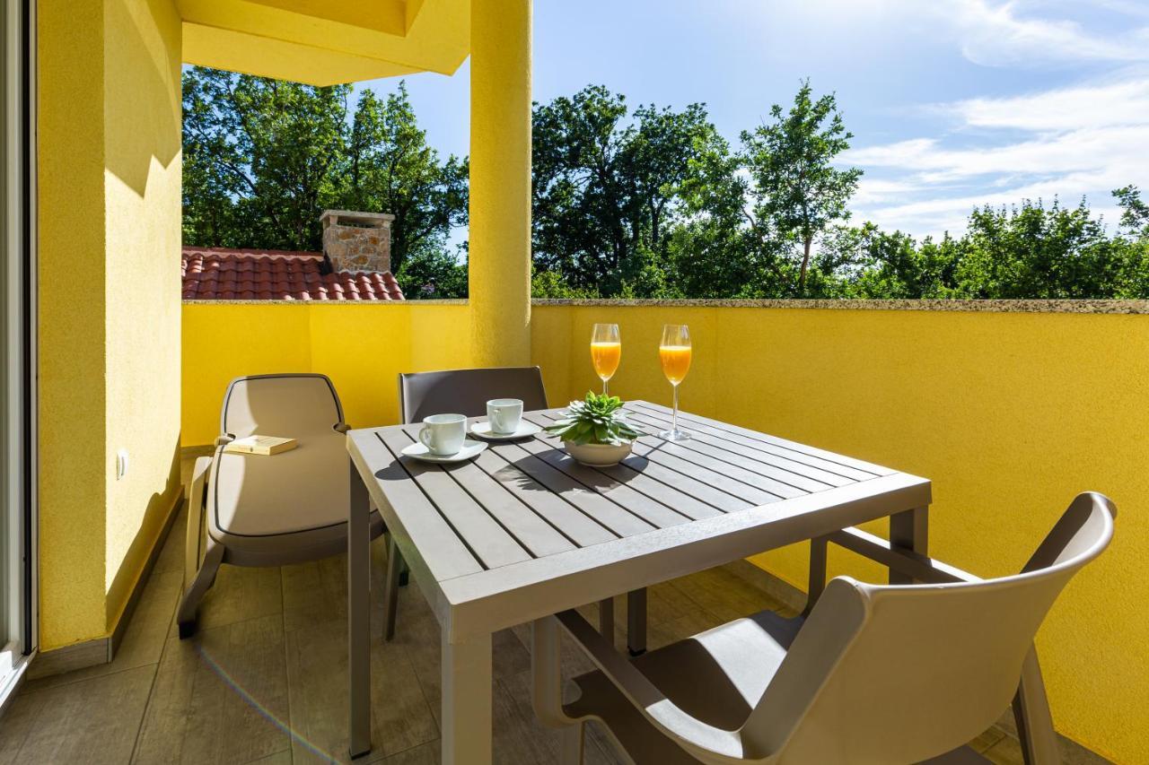 Green Point Paklenica Starigrad Paklenica Ngoại thất bức ảnh